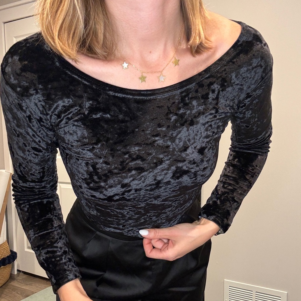 Crashed velvet top